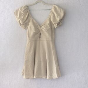 Trixxi Junior's Beige Cutout Puff Sleeve Knee Length Dress Size L